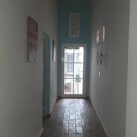 Будинок відпочинку Tradicional Algarvian House Албуфейра